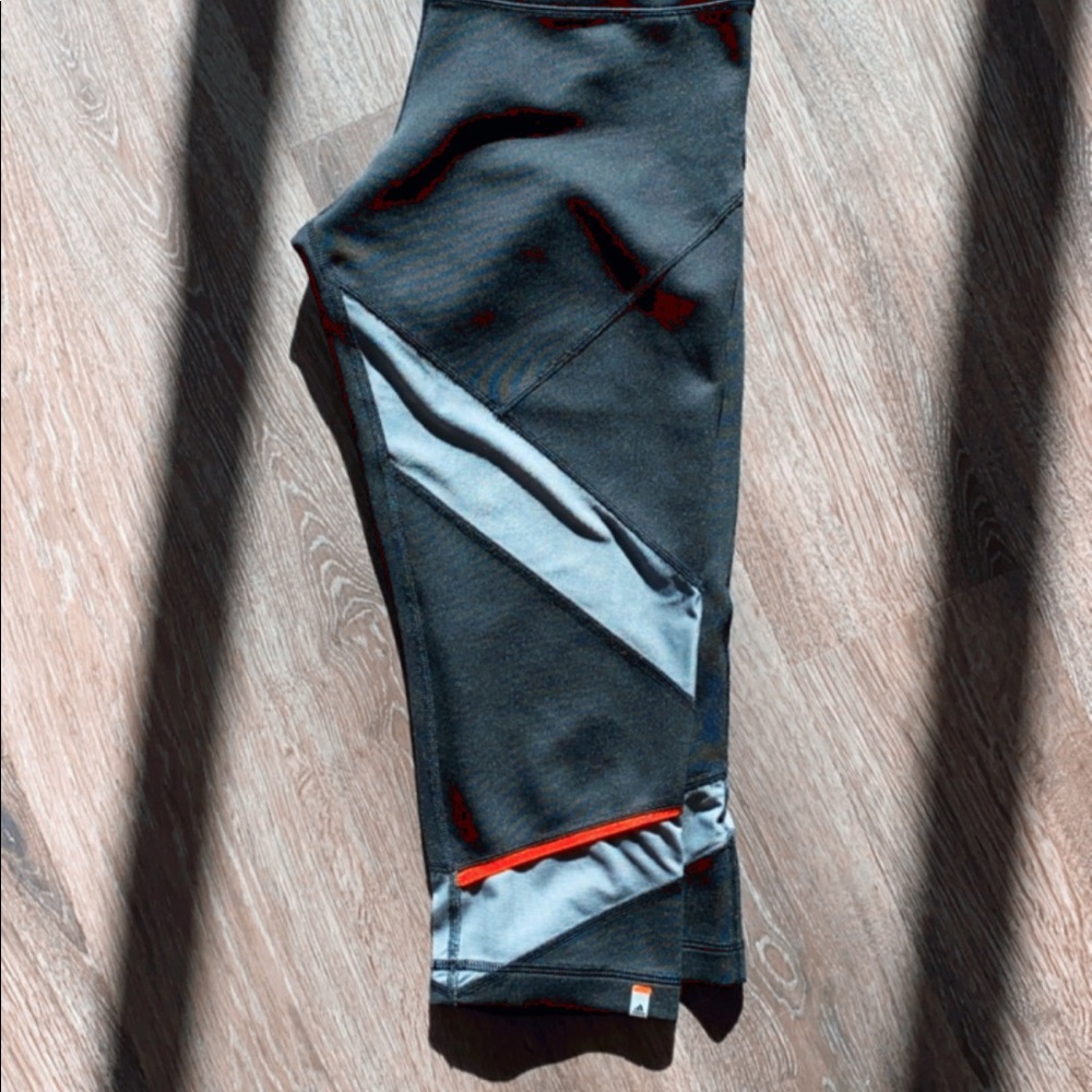 ADIDAS crop leggings!